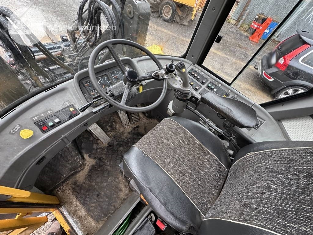 Gumikerekes homlokrakodó Lundberg 6200 LSE: 13 kép.