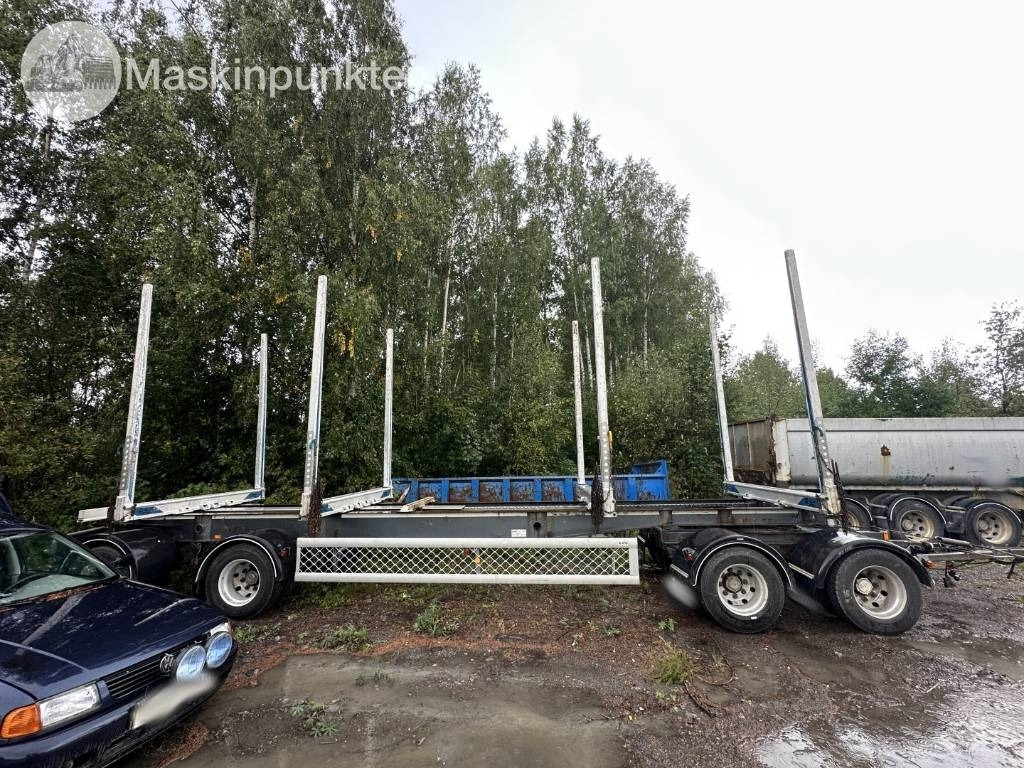 MVB 10-FLS4 - Rönkszállító pótkocsi: 2 kép. MVB 10-FLS4 - Rönkszállító pótkocsi: 2 kép.