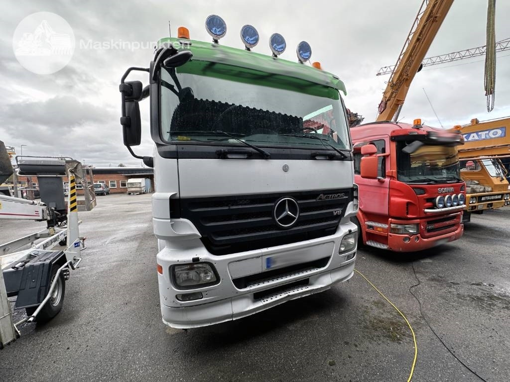 Mercedes-Benz 2651 L 8X4 Junjin jxzr42-5.16hp - Betonpumpa: 3 kép. Mercedes-Benz 2651 L 8X4 Junjin jxzr42-5.16hp - Betonpumpa: 3 kép.