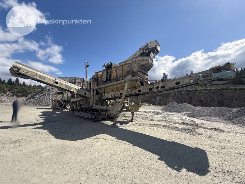 Metso LT 1100 + Bandmatare - Mobil törőgép: 1 kép. Metso LT 1100 + Bandmatare - Mobil törőgép: 1 kép.