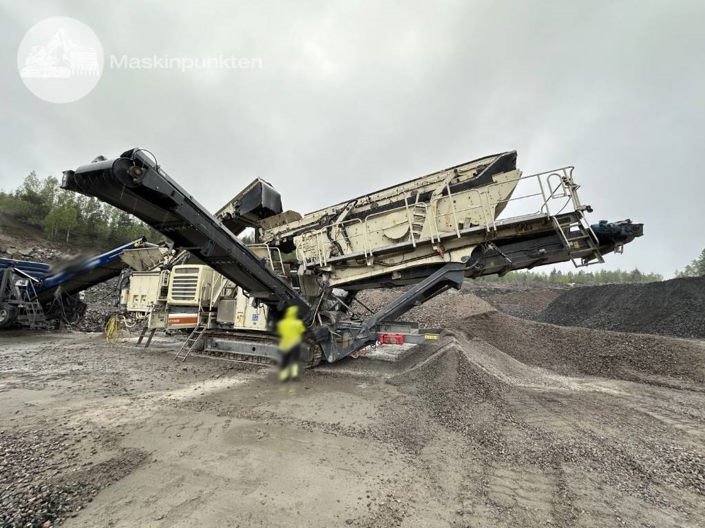 Metso LT 330 D - Mobil törőgép: 2 kép. Metso LT 330 D - Mobil törőgép: 2 kép.
