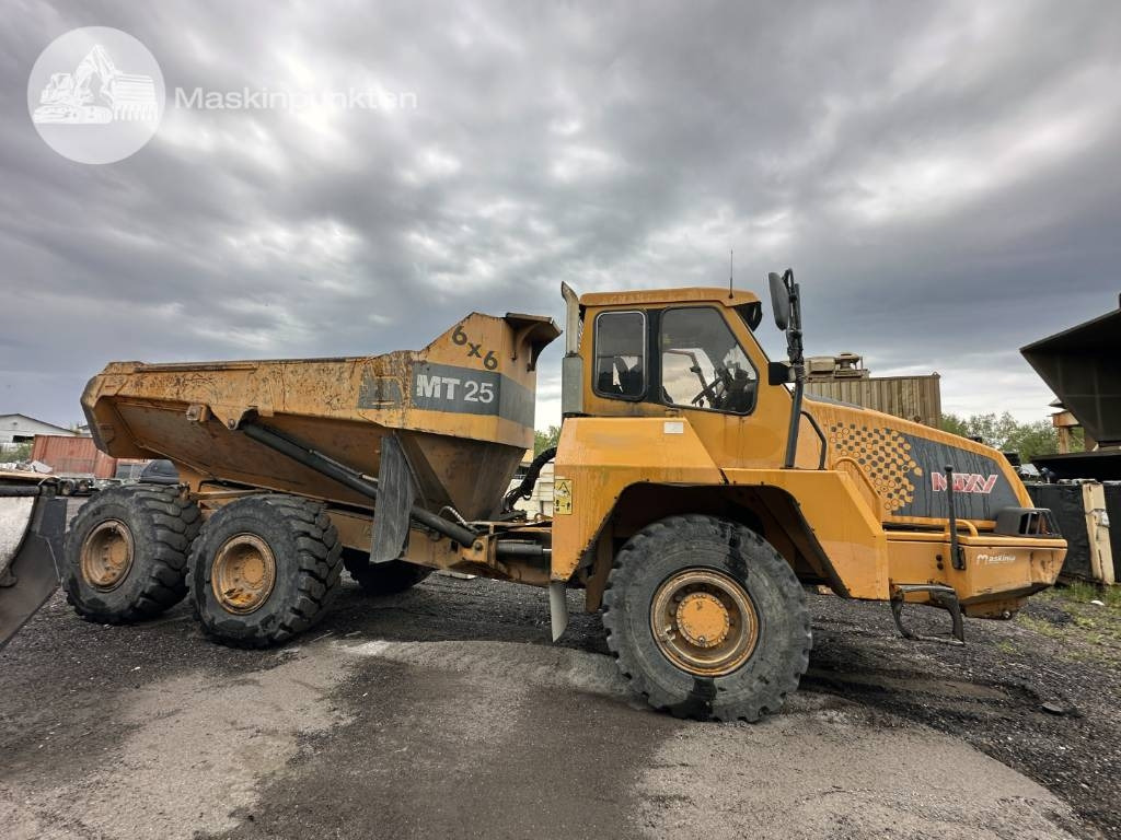 Moxy MT 25 - Csuklós dömper: 1 kép. Moxy MT 25 - Csuklós dömper: 1 kép.