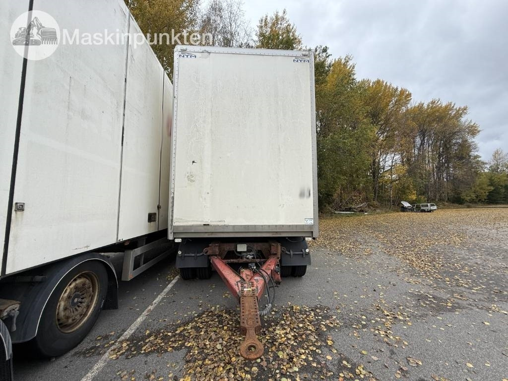 NTM UTP-29/39L-4  - Pótkocsi dobozos: 2 kép. NTM UTP-29/39L-4  - Pótkocsi dobozos: 2 kép.