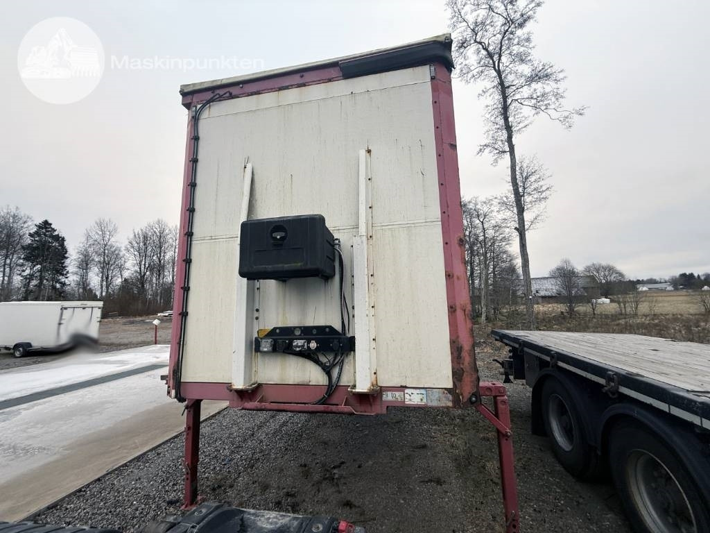 Närko LINK S2ZP82C11  - Ponyvás pótkocsi: 5 kép. Närko LINK S2ZP82C11  - Ponyvás pótkocsi: 5 kép.