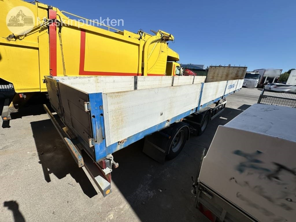 Närko S7HB11L61  - Platós félpótkocsi: 4 kép. Närko S7HB11L61  - Platós félpótkocsi: 4 kép.