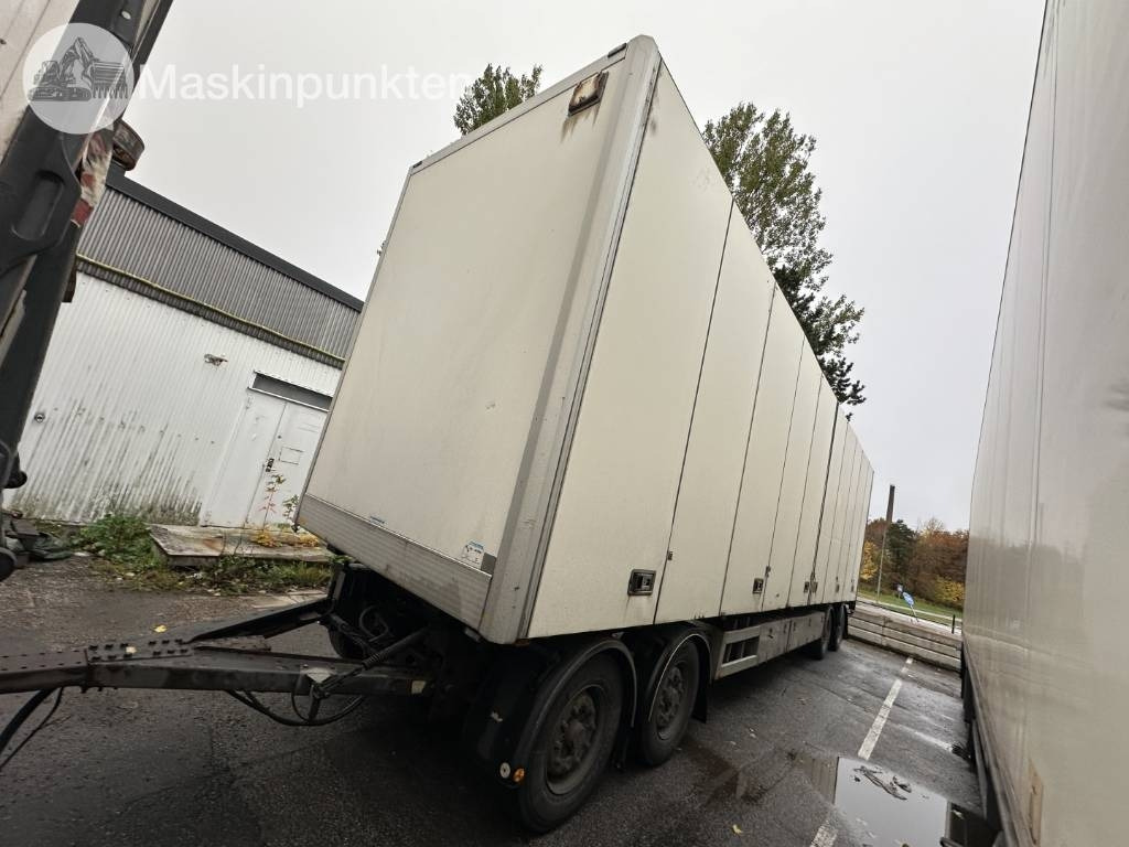 Närko Skåpsläp  - Pótkocsi dobozos: 1 kép. Närko Skåpsläp  - Pótkocsi dobozos: 1 kép.