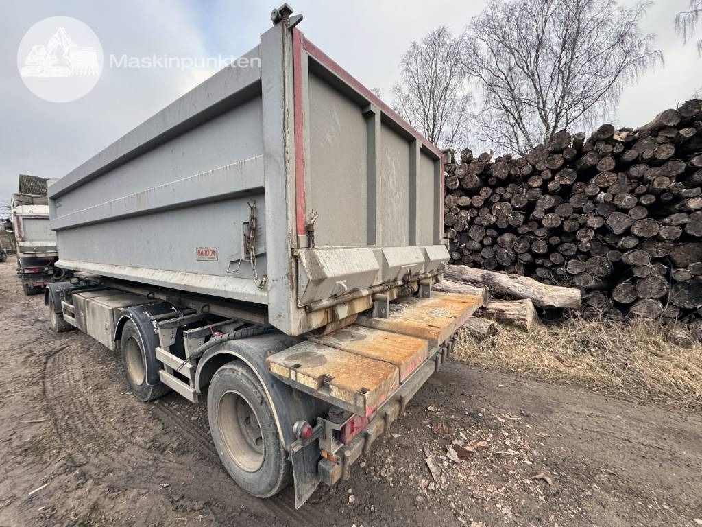 Norslep SL-30 KT - Multiliftes/ Konténerszállító pótkocsi: 4 kép. Norslep SL-30 KT - Multiliftes/ Konténerszállító pótkocsi: 4 kép.