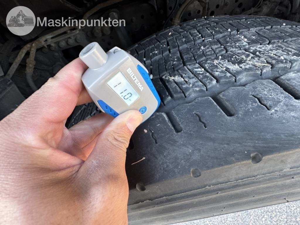 Mercedes-Benz Actros 963-4-C - Nyergesvontató: 5 kép. Mercedes-Benz Actros 963-4-C - Nyergesvontató: 5 kép.