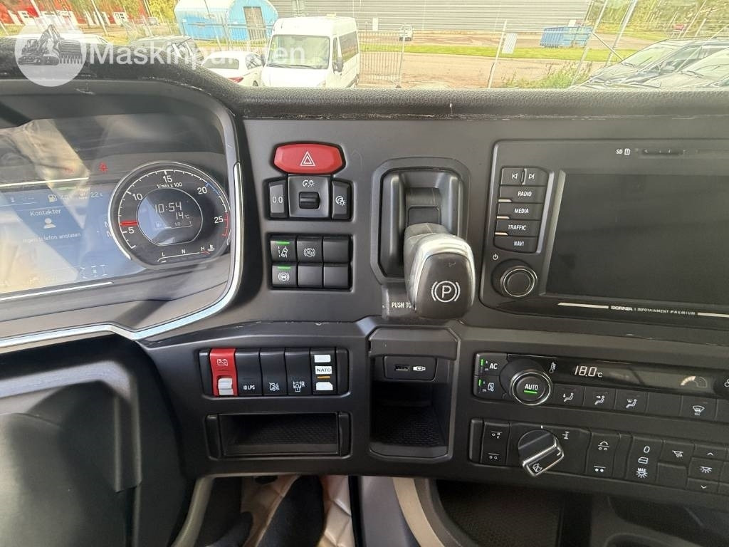 Scania R 520  lízing Scania R 520: 26 kép. Scania R 520  lízing Scania R 520: 26 kép.