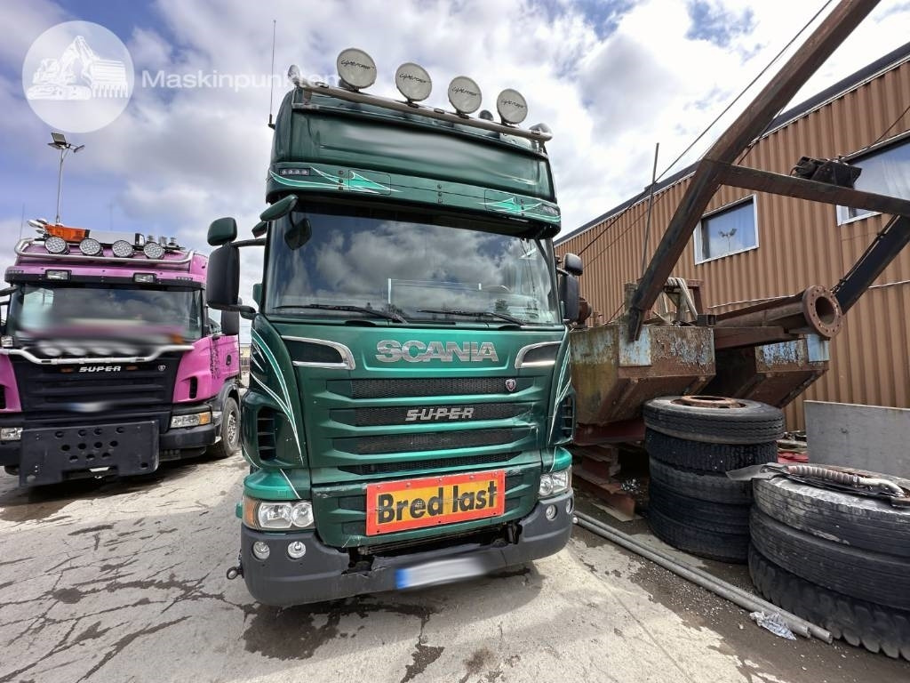 Scania R 730 LA EKIPAGE - Nyergesvontató: 2 kép. Scania R 730 LA EKIPAGE - Nyergesvontató: 2 kép.