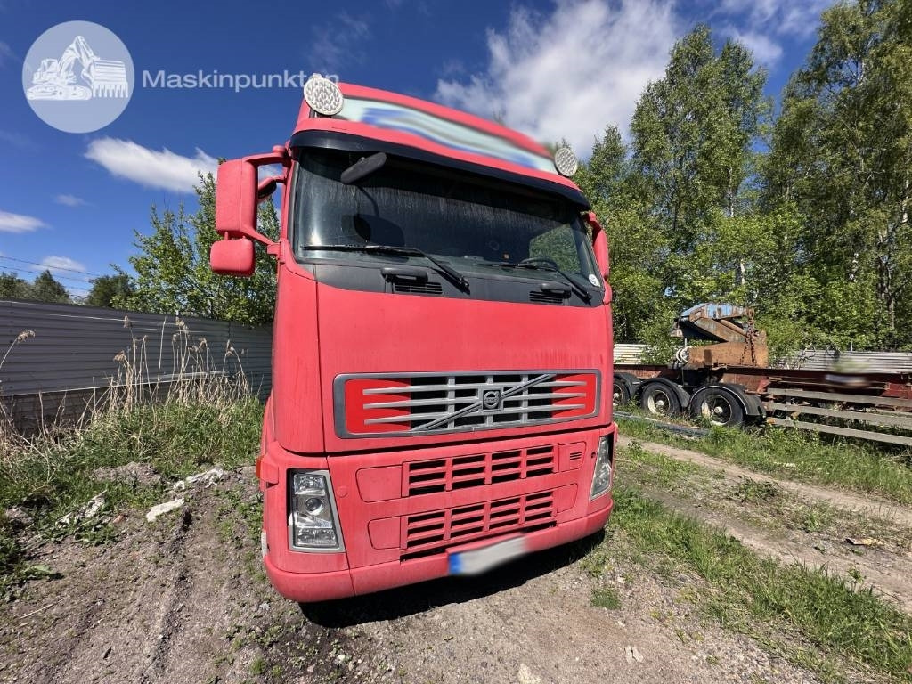 Volvo FH 480 - Nyergesvontató: 5 kép. Volvo FH 480 - Nyergesvontató: 5 kép.