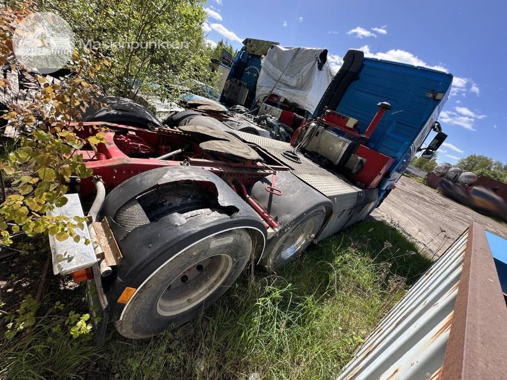Volvo FH 540 - Nyergesvontató: 4 kép. Volvo FH 540 - Nyergesvontató: 4 kép.