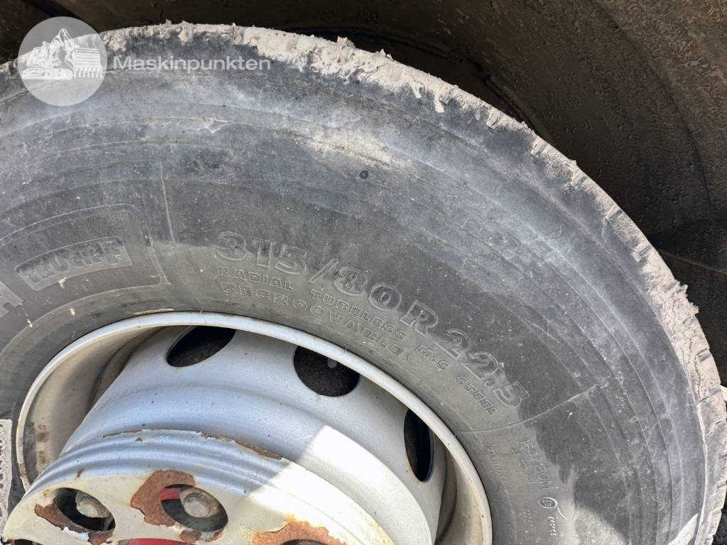 Nyergesvontató Volvo FM 12 380: 14 kép.