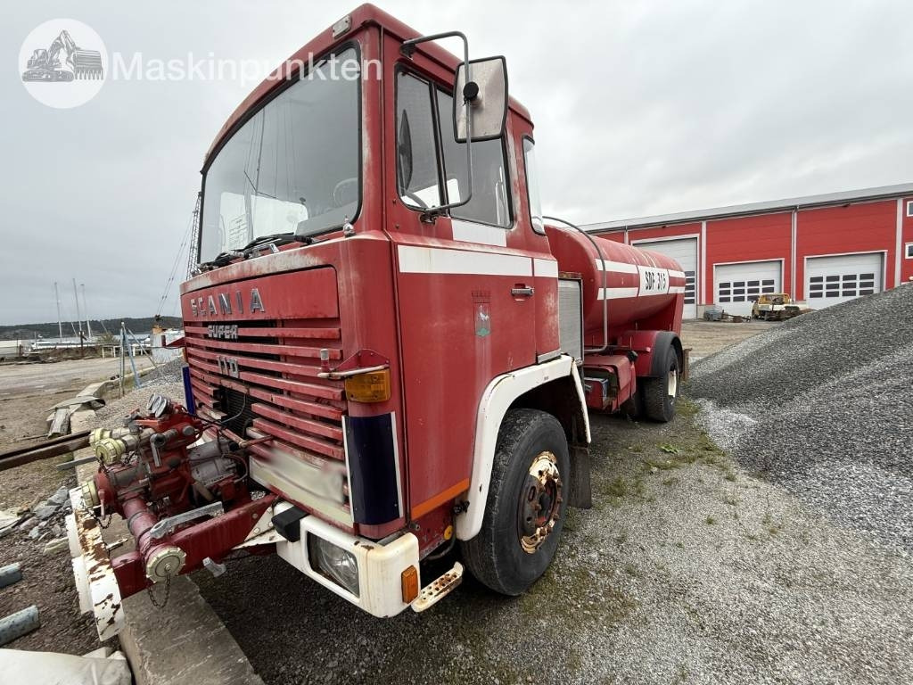 Scania 11050 brandbil - Tűzoltóautó: 1 kép. Scania 11050 brandbil - Tűzoltóautó: 1 kép.