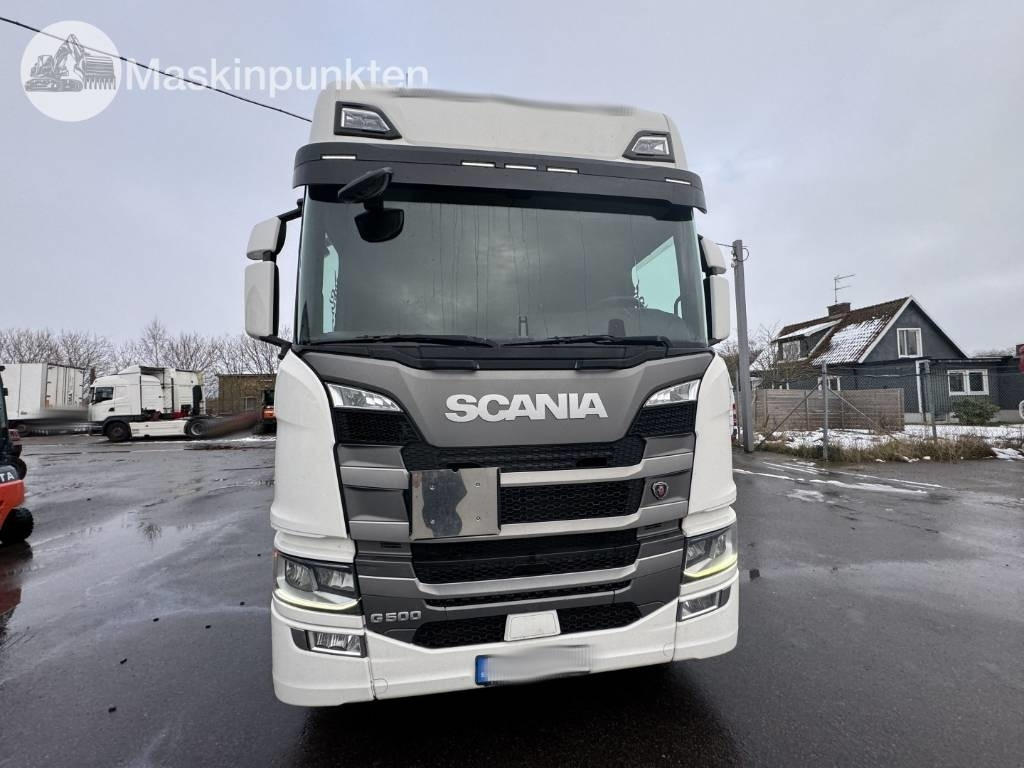 Scania G 500 - Dobozos felépítményű teherautó: 5 kép. Scania G 500 - Dobozos felépítményű teherautó: 5 kép.