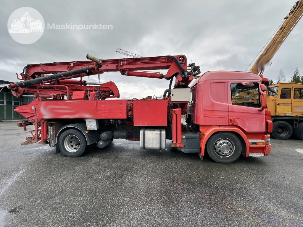 Scania P 230 LB - Betonmixer: 4 kép. Scania P 230 LB - Betonmixer: 4 kép.