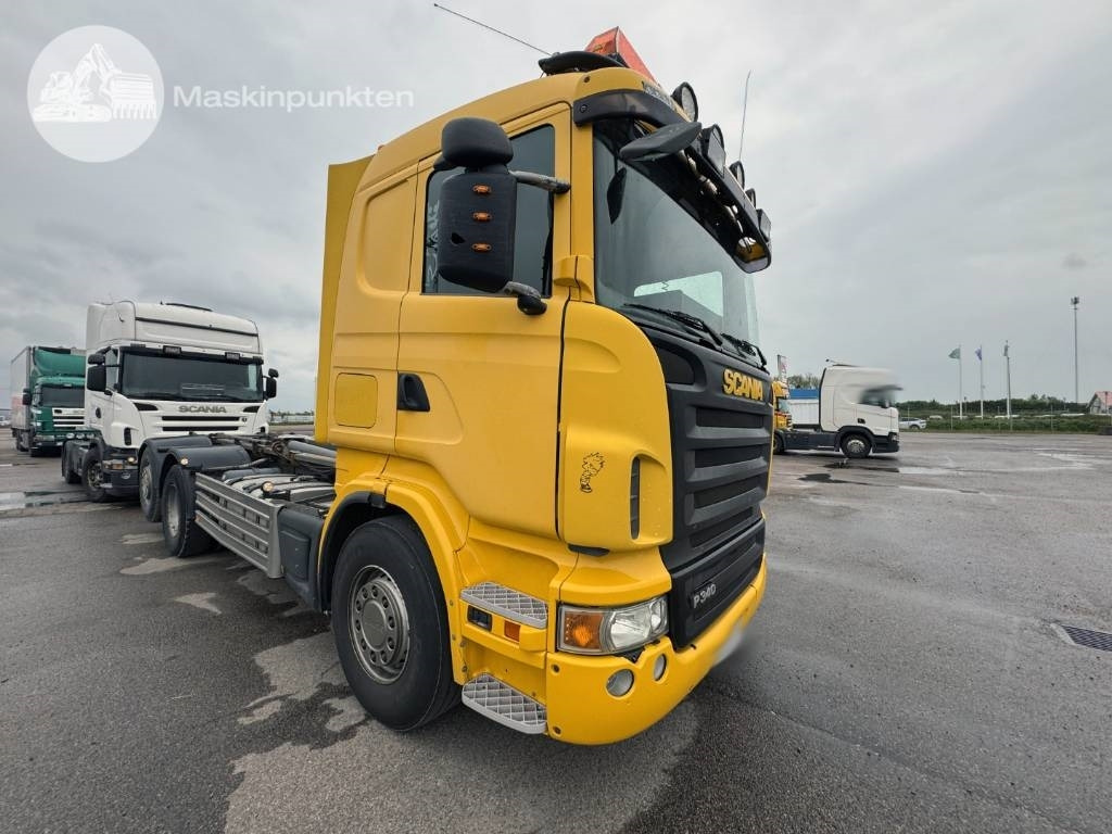 Scania R 420 LB - Horgos rakodó teherautó: 5 kép. Scania R 420 LB - Horgos rakodó teherautó: 5 kép.