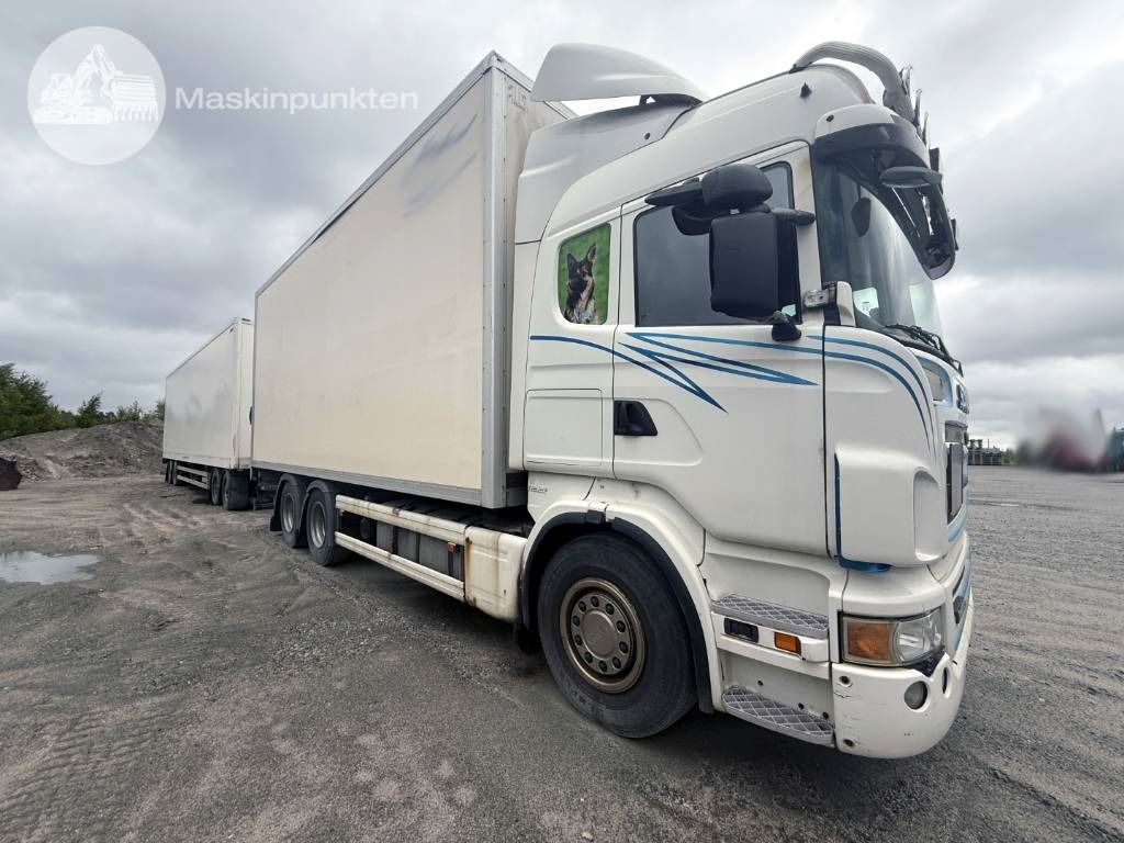 Scania R 480 LB - Dobozos felépítményű teherautó: 3 kép. Scania R 480 LB - Dobozos felépítményű teherautó: 3 kép.