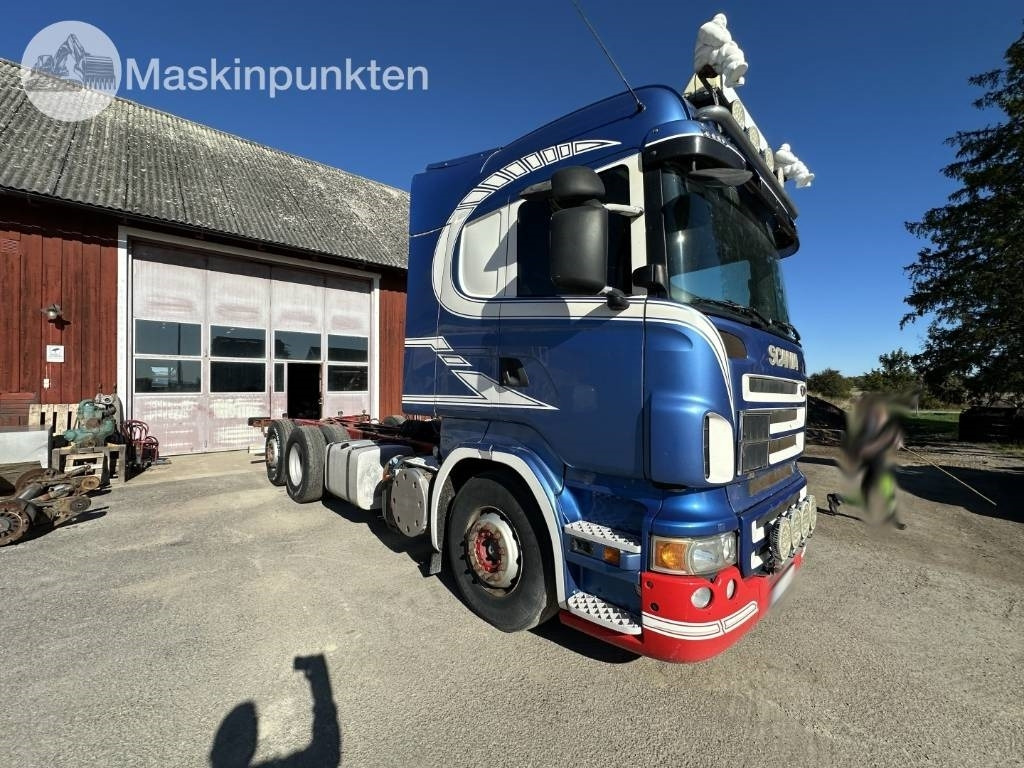 Scania R 560 LB - Alvaz teherautó: 3 kép. Scania R 560 LB - Alvaz teherautó: 3 kép.
