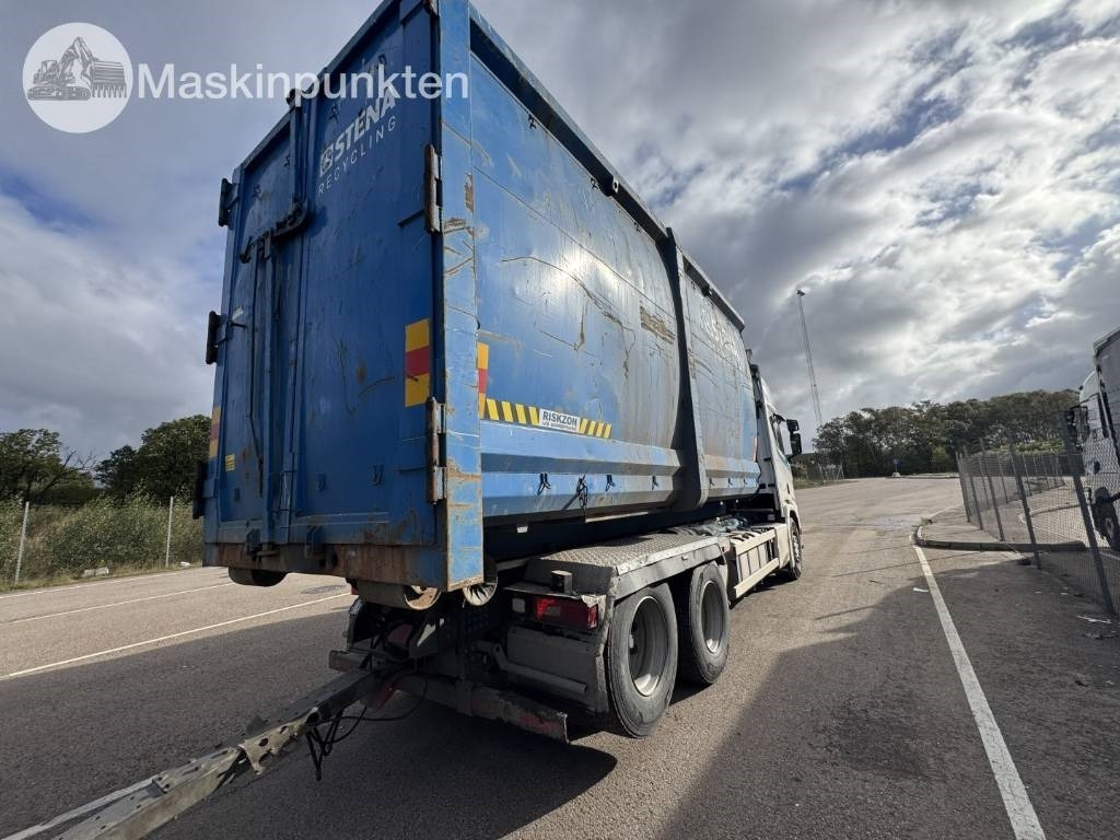 Scania R 580 EKIPAGE - Horgos rakodó teherautó: 3 kép. Scania R 580 EKIPAGE - Horgos rakodó teherautó: 3 kép.