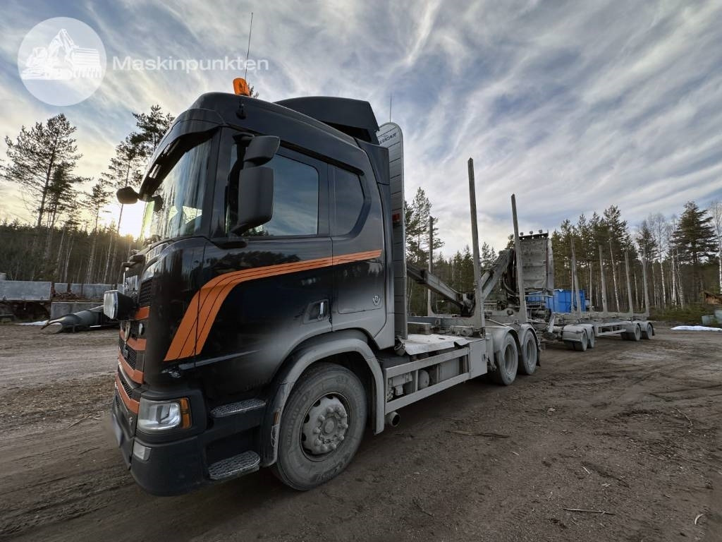 Scania R 650 Ekipage - Rönkszállító teherautó: 3 kép. Scania R 650 Ekipage - Rönkszállító teherautó: 3 kép.