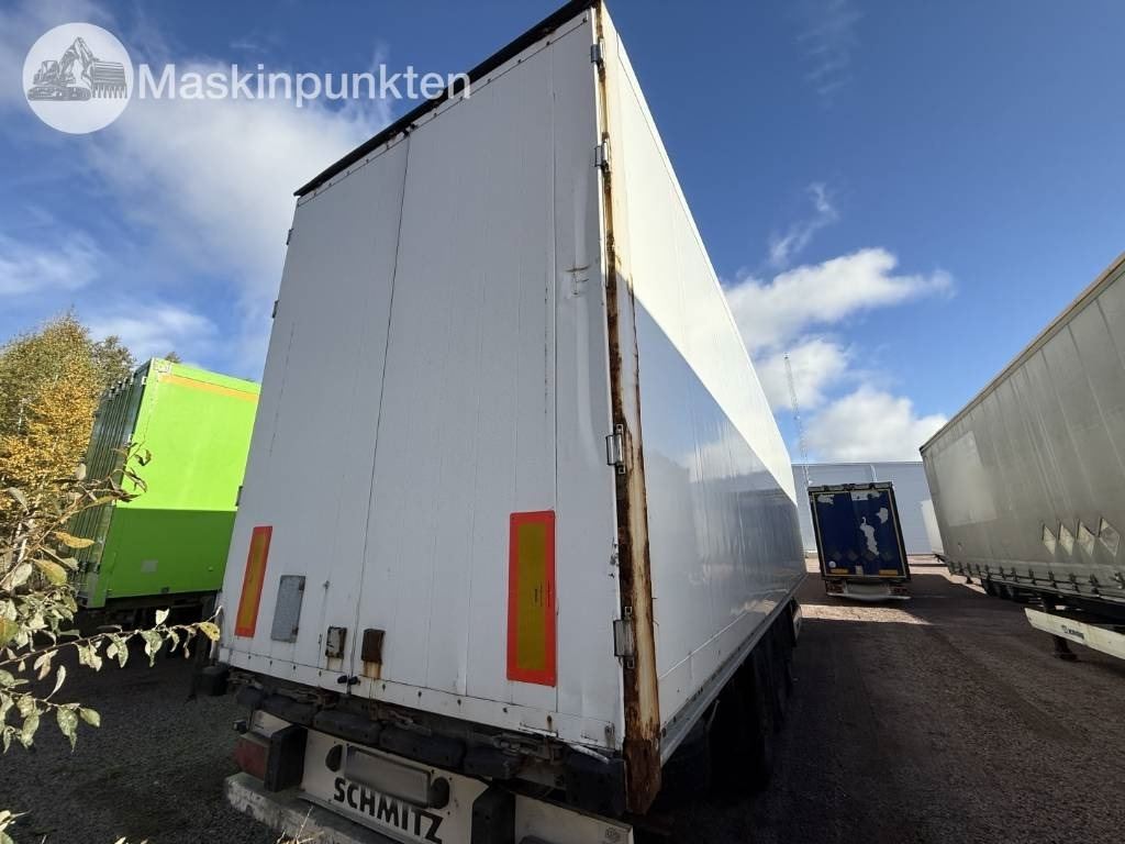 Schmitz SKO 24 - Félpótkocsi dobozos: 5 kép. Schmitz SKO 24 - Félpótkocsi dobozos: 5 kép.