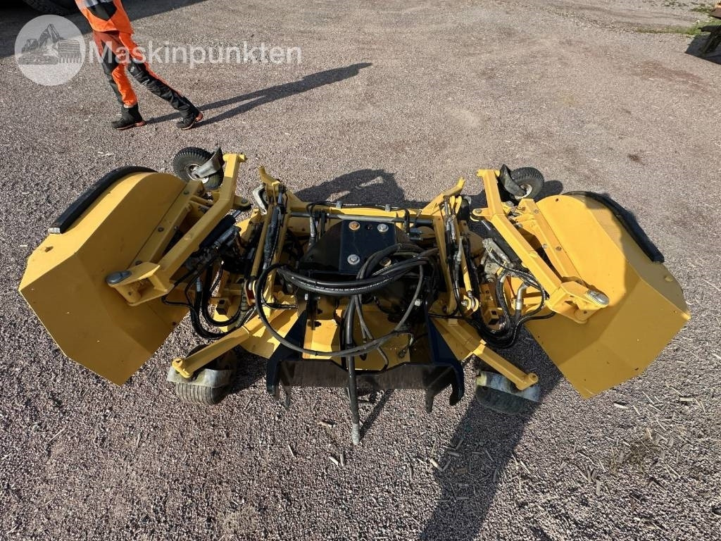 Stensballe TH 3000 B - Kerti fűkasza: 3 kép. Stensballe TH 3000 B - Kerti fűkasza: 3 kép.