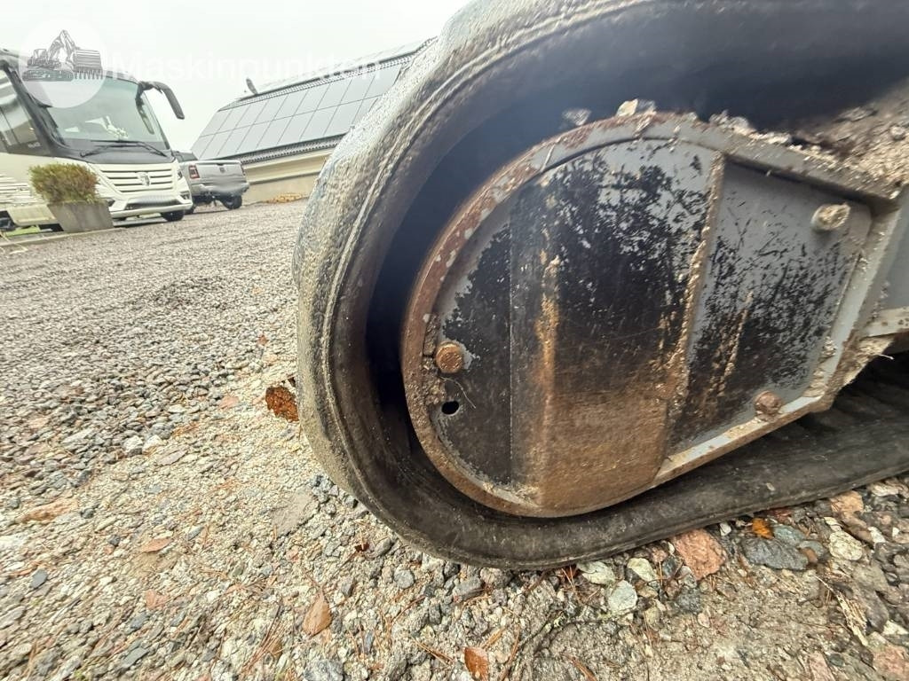 Lánctalpas kotró Takeuchi TB 370: 48 kép. Lánctalpas kotró Takeuchi TB 370: 48 kép.