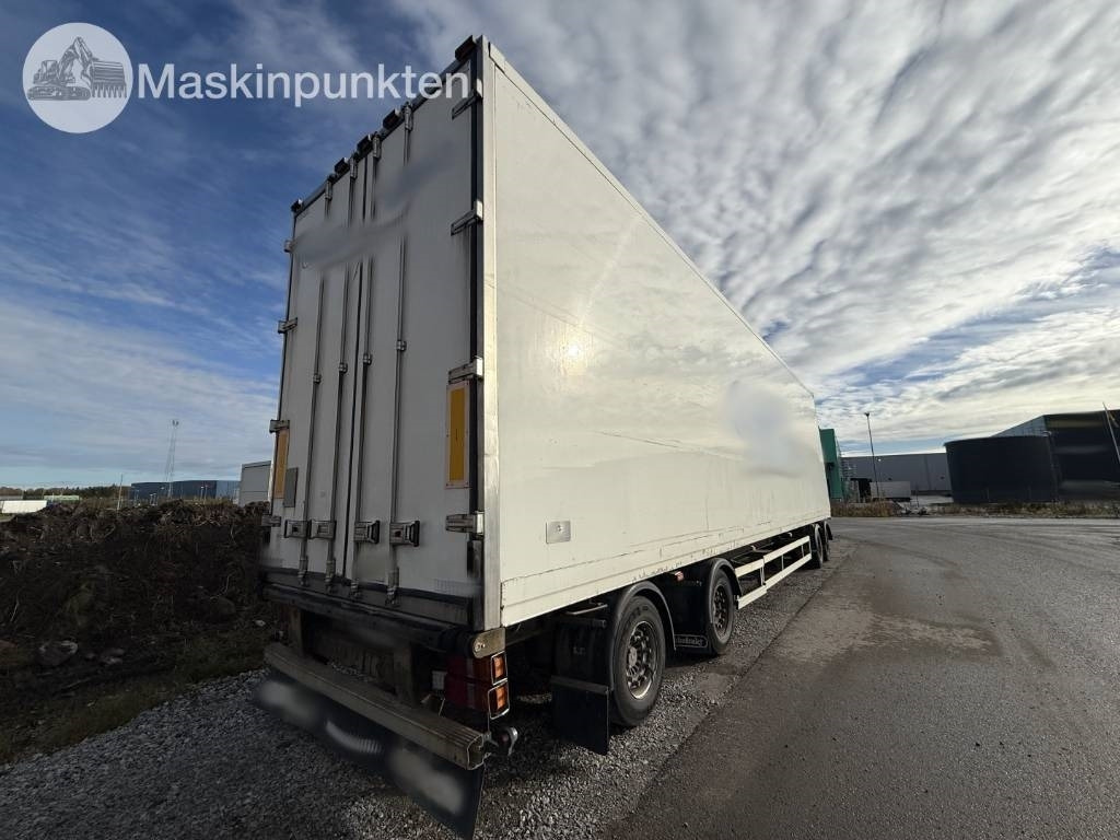 VAK V 4-40 Skåpsläp  - Pótkocsi dobozos: 3 kép. VAK V 4-40 Skåpsläp  - Pótkocsi dobozos: 3 kép.