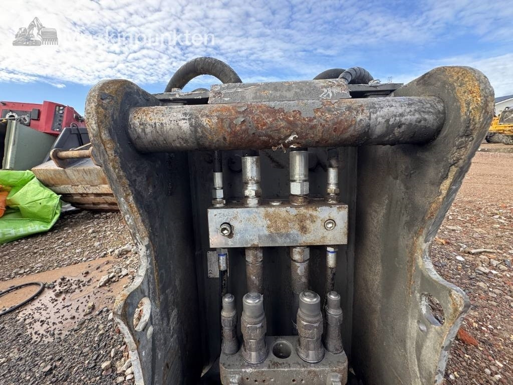 VTN FP18 - Lazító - Építőipari gépek: 5 kép. VTN FP18 - Lazító - Építőipari gépek: 5 kép.