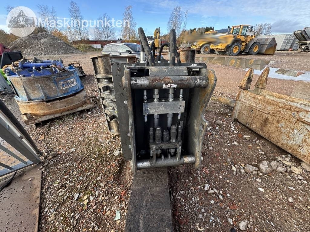 VTN MD 290 - Polip kanál - Építőipari gépek: 3 kép. VTN MD 290 - Polip kanál - Építőipari gépek: 3 kép.