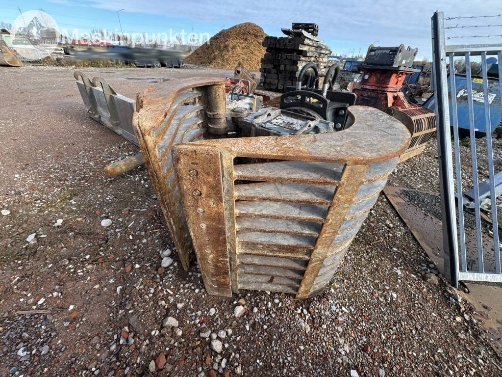 VTN MD 290 - Polip kanál - Építőipari gépek: 5 kép. VTN MD 290 - Polip kanál - Építőipari gépek: 5 kép.