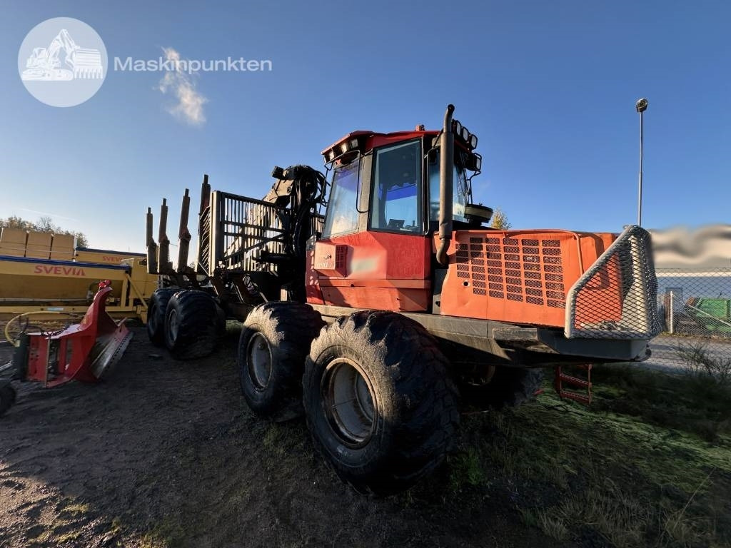 Valmet 890.3 - Kihordó: 5 kép. Valmet 890.3 - Kihordó: 5 kép.