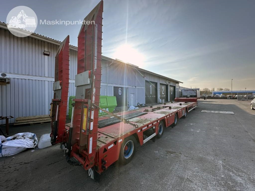 Vm-trailer VM 41-4-RLSZO-S JUMBO - Félpótkocsi mélybölcsős: 4 kép. Vm-trailer VM 41-4-RLSZO-S JUMBO - Félpótkocsi mélybölcsős: 4 kép.