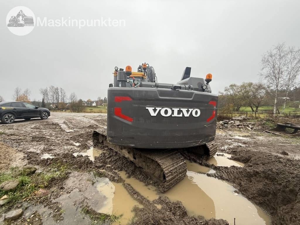 Volvo EC 140 EL - Lánctalpas kotró: 5 kép. Volvo EC 140 EL - Lánctalpas kotró: 5 kép.