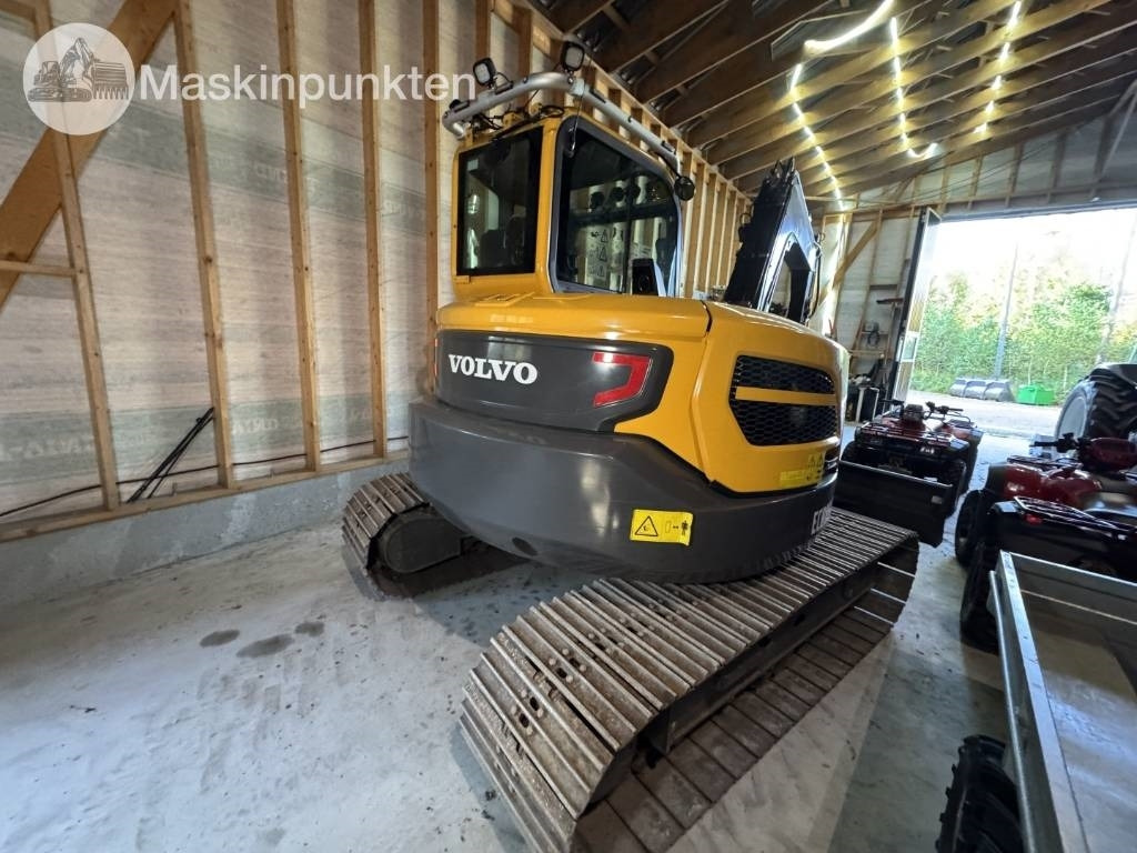 Volvo ECR 88 D  - Minikotró: 2 kép. Volvo ECR 88 D  - Minikotró: 2 kép.