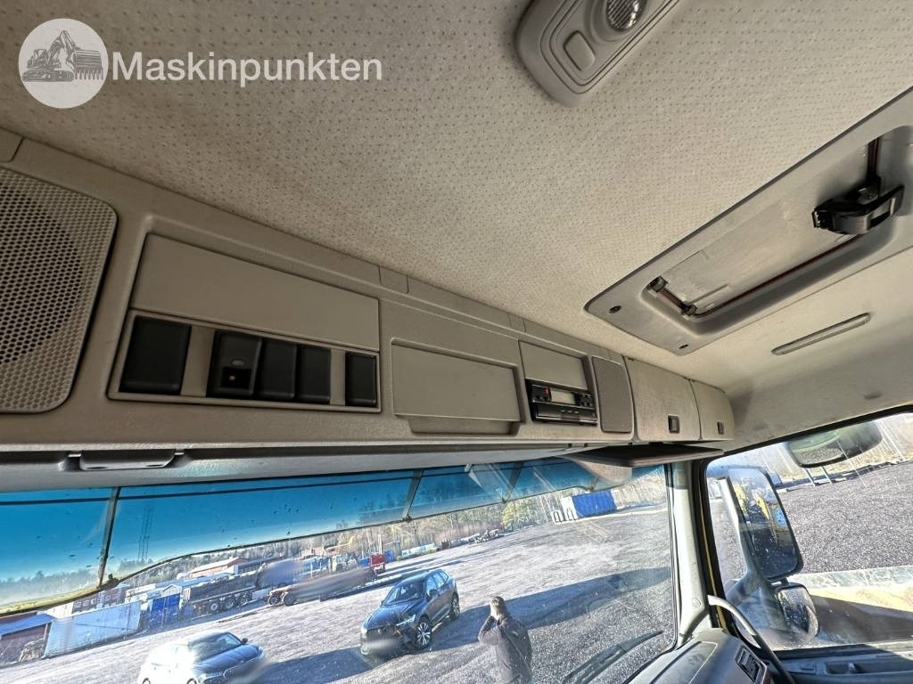 Volvo FH 12 lízing Volvo FH 12: 18 kép. Volvo FH 12 lízing Volvo FH 12: 18 kép.