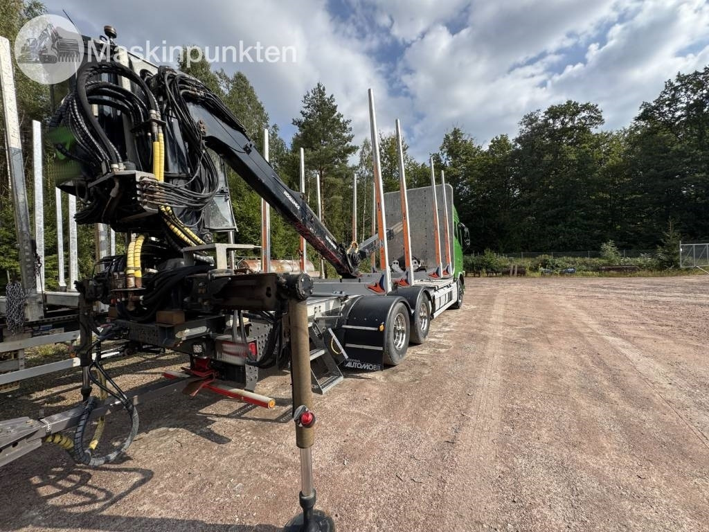 Volvo FH 16 550  - Rönkszállító teherautó: 3 kép. Volvo FH 16 550  - Rönkszállító teherautó: 3 kép.