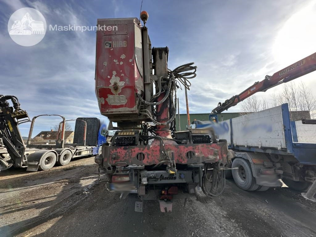 Rönkszállító teherautó Volvo FH 16 750: 6 kép.