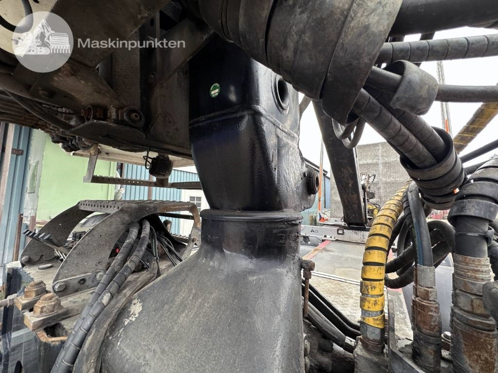 Rönkszállító teherautó Volvo FH 16 750: 39 kép.