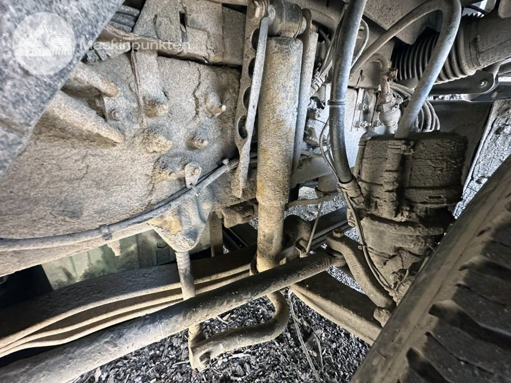 Rönkszállító teherautó Volvo FH 16 750: 11 kép.