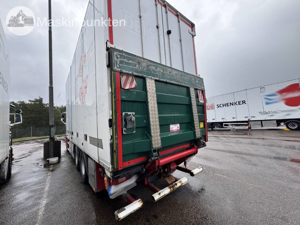 Volvo FH 500 - Hűtős teherautó: 2 kép. Volvo FH 500 - Hűtős teherautó: 2 kép.