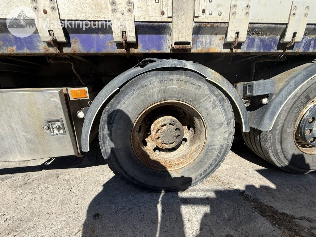 Billenőplatós teherautó Volvo FH 500: 50 kép. Billenőplatós teherautó Volvo FH 500: 50 kép.