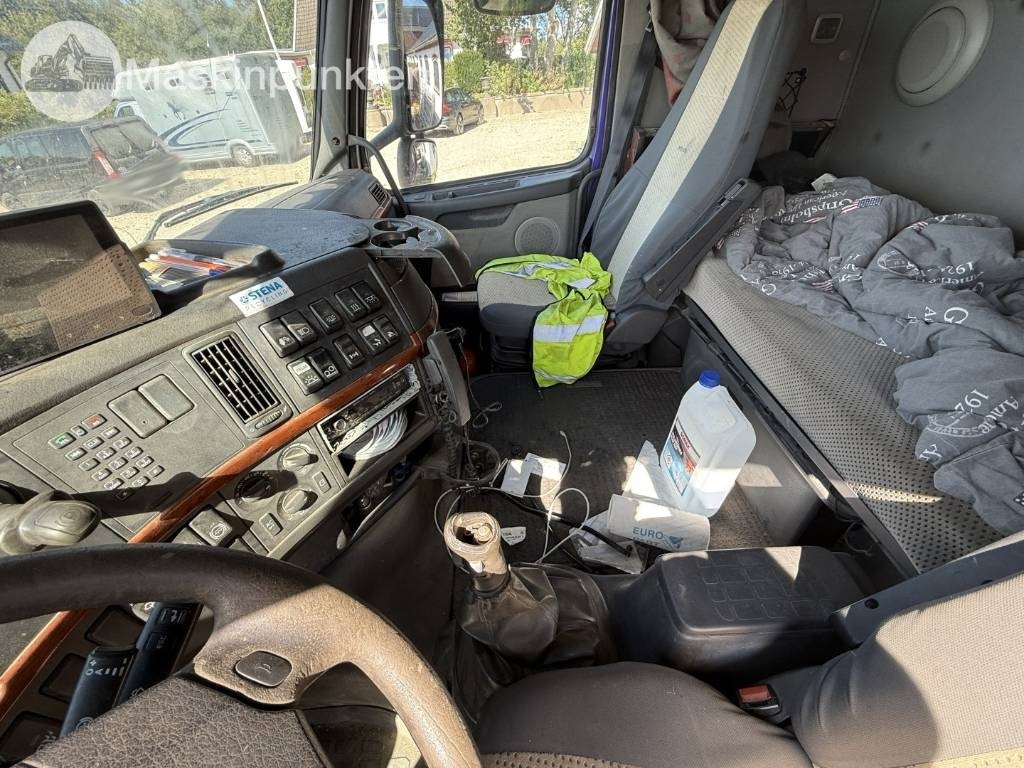 Billenőplatós teherautó Volvo FH 500: 37 kép. Billenőplatós teherautó Volvo FH 500: 37 kép.