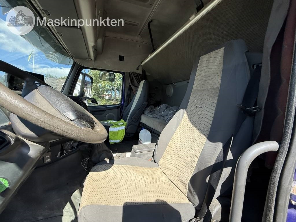 Billenőplatós teherautó Volvo FH 500: 35 kép. Billenőplatós teherautó Volvo FH 500: 35 kép.