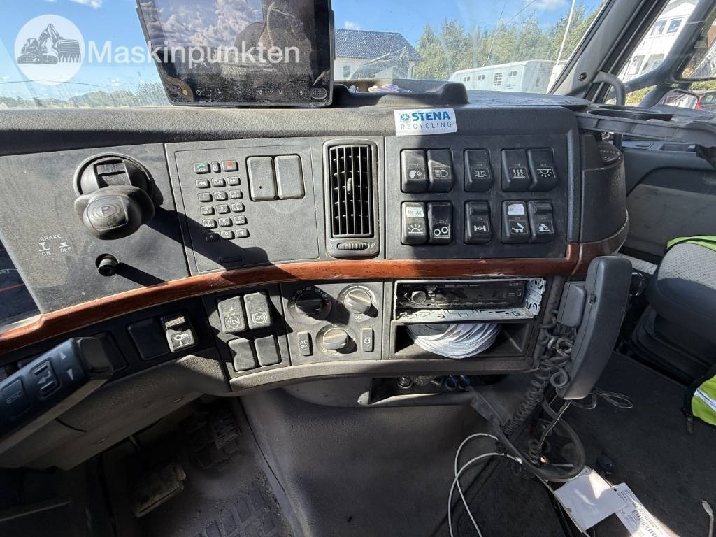 Billenőplatós teherautó Volvo FH 500: 40 kép. Billenőplatós teherautó Volvo FH 500: 40 kép.