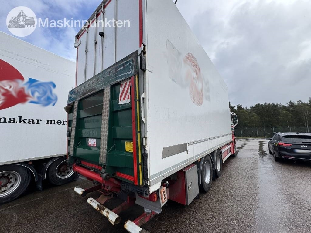 Volvo FH 500 - Hűtős teherautó: 3 kép. Volvo FH 500 - Hűtős teherautó: 3 kép.