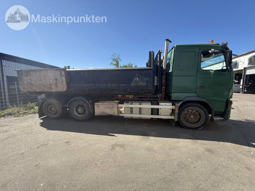 Volvo FH 520 - Horgos rakodó teherautó: 4 kép. Volvo FH 520 - Horgos rakodó teherautó: 4 kép.