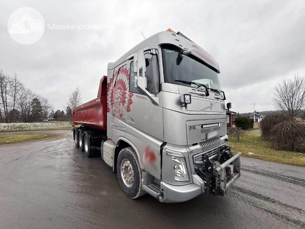 Volvo FH 540 - Billenőplatós teherautó: 1 kép. Volvo FH 540 - Billenőplatós teherautó: 1 kép.