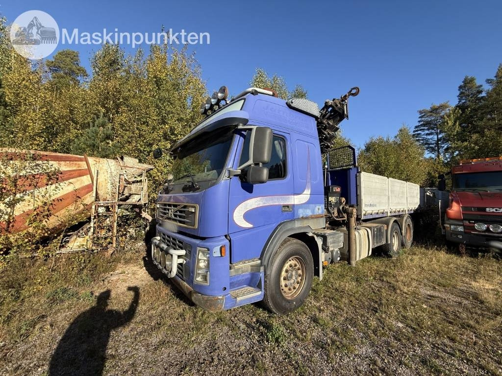 Volvo FM 12 - Billenőplatós teherautó: 1 kép. Volvo FM 12 - Billenőplatós teherautó: 1 kép.